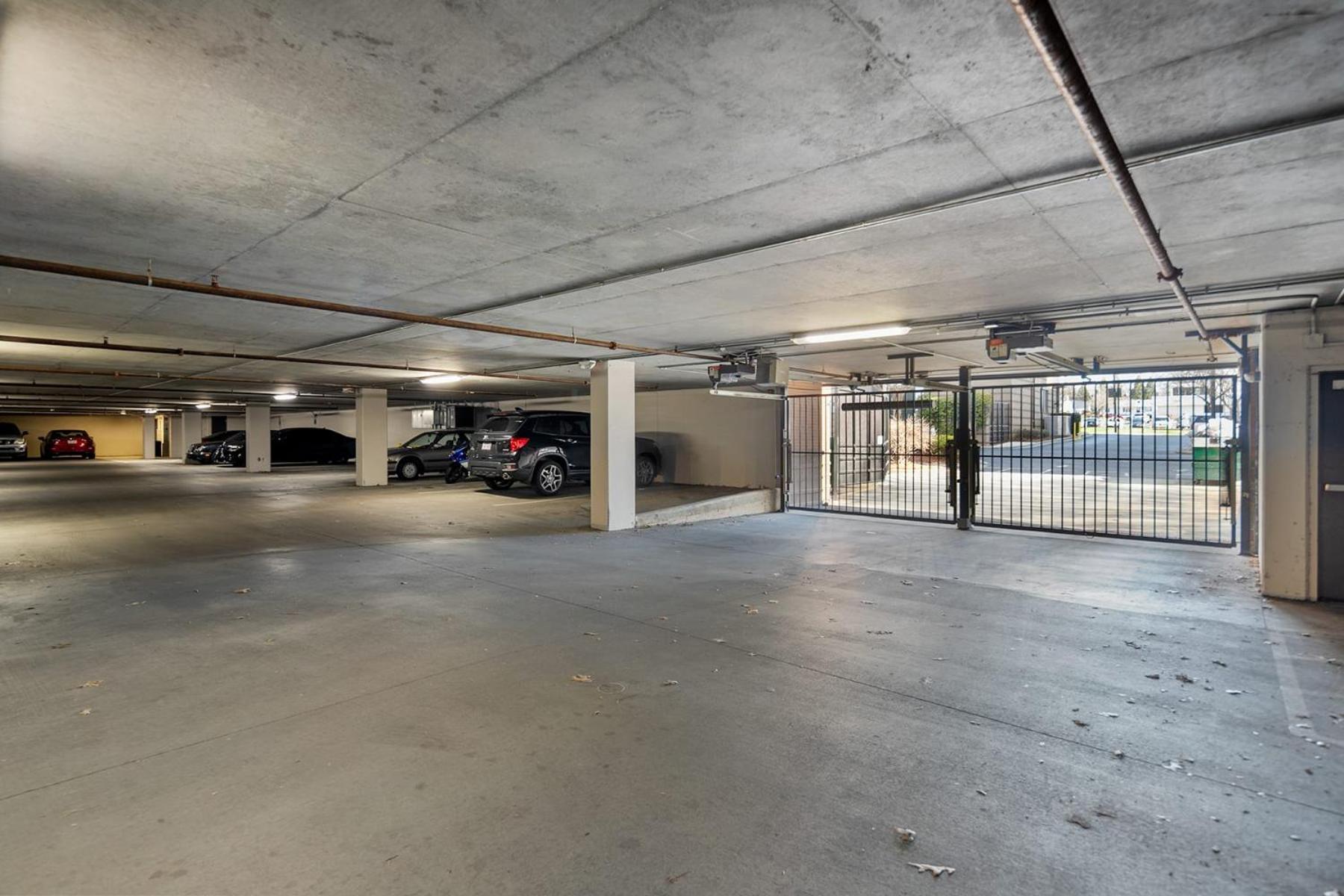 Modern Uptown 2br Free Parking & Private Balcony Charlotte