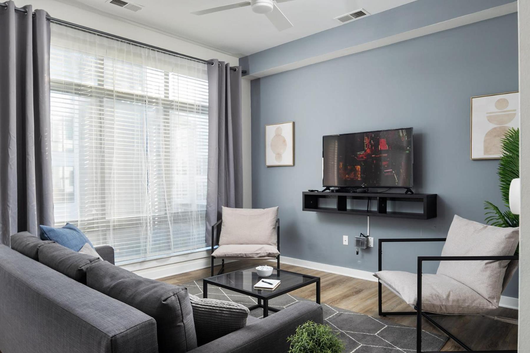 Apartment Modern Uptown 2br Free Parking & Private Balcony *